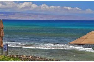 ホテル Beautiful Ground Floor! Corner! Just Steps To Ocean And Pool!120 Napili-Honokowai エクステリア 写真